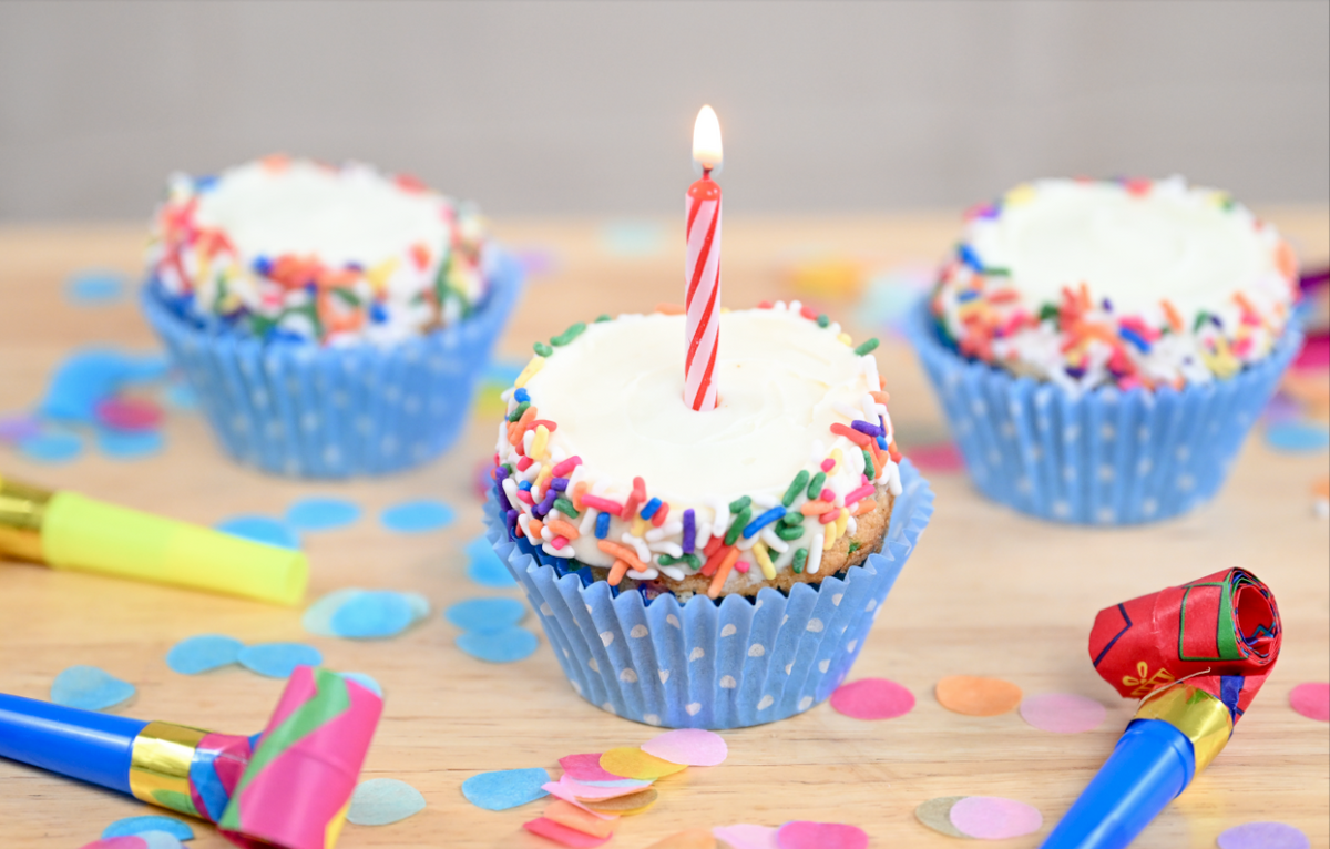 Confetti Birthday Cupcakes Activity Kit + Candles and Liners