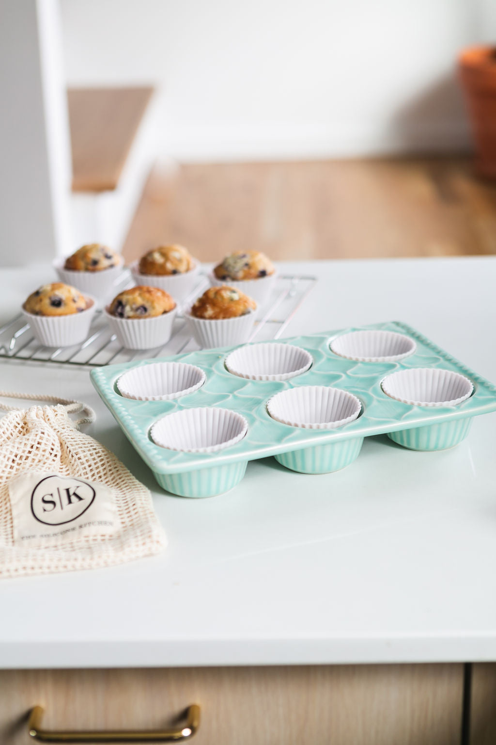 Gift Bundle | Silicone Baking Cups | Designer White